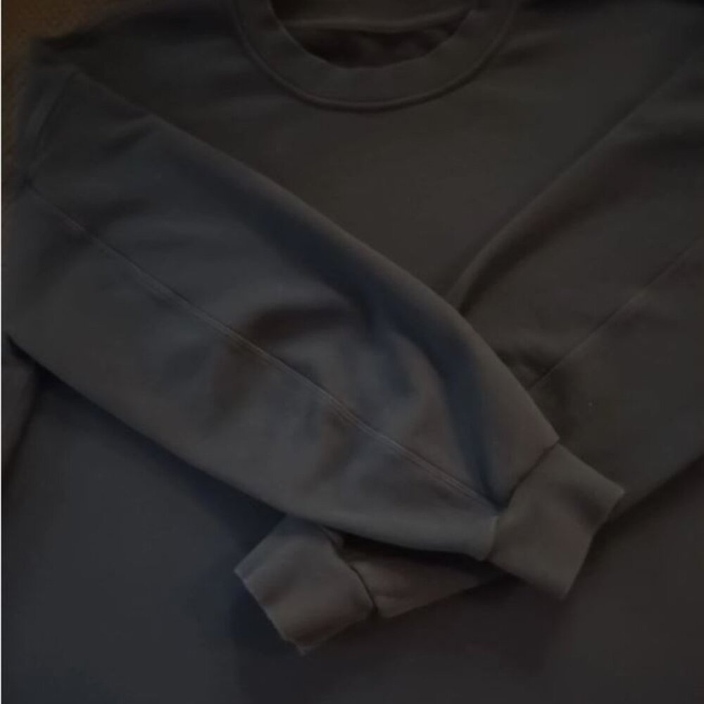 LULULEMON ALL YOURS CREW SWEATSHIRT IN SUMPTUOUS FRENCH TERRY SIZE 6 NAVY.